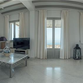4 bedroom villa with pool, Paros, sleeps 8